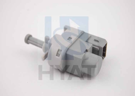 China Bremslichtschalter Kunststoffkupplungssteuerung Hinter Ford OE 7 029 405/93810-3K000 fournisseur