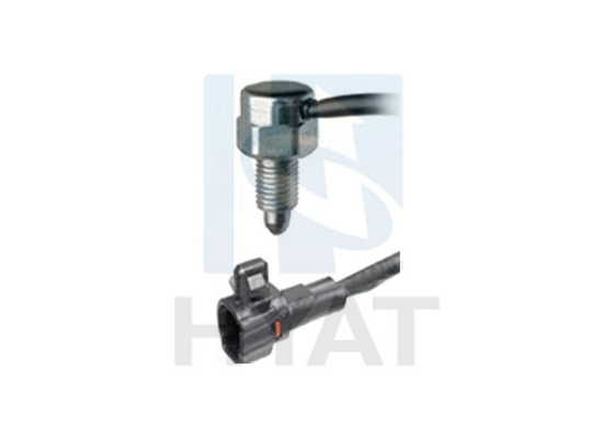 China TOYOTA / SUZUKI Drahtgebundene Rücklichtleuchte Schalter OE 84540-52060 / 24731-62JE0-000 fournisseur