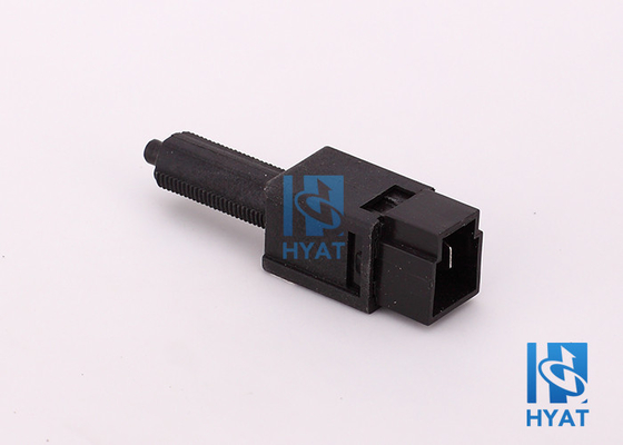 China Mechanischer Stopplichtschalter aus Kunststoff OE 25320-4M400/25 32 04M 400 fournisseur