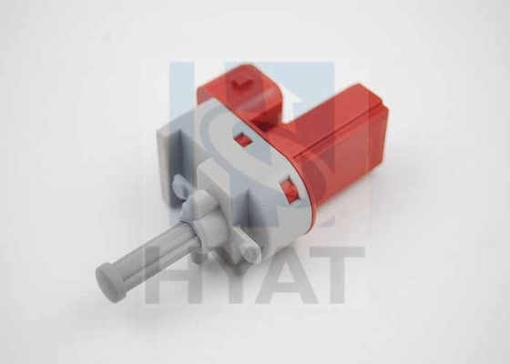 Fahrzeug Bremslicht für MAZDA/FORD OE 55 32 205 /1 024 901/1 066 389 fournisseur