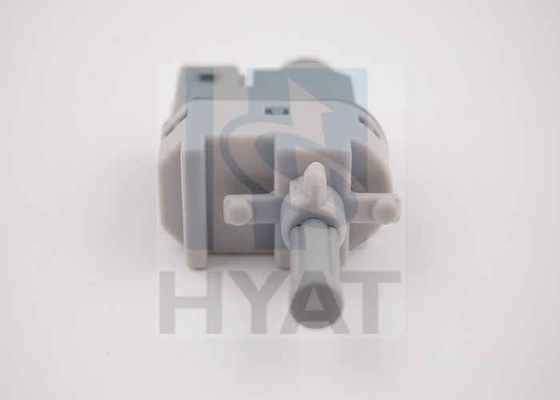 Bremslichtschalter Kunststoffkupplungssteuerung Hinter Ford OE 7 029 405/93810-3K000 fournisseur